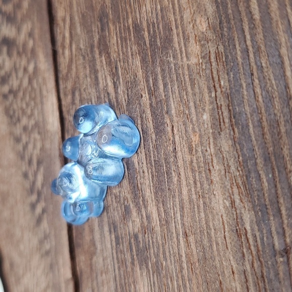 P114 blueberry gummy bear charm - Picture 2 of 2